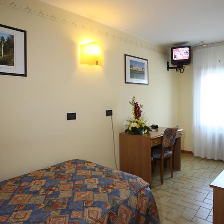Albergo Alla Campana Dolo Bagian luar foto